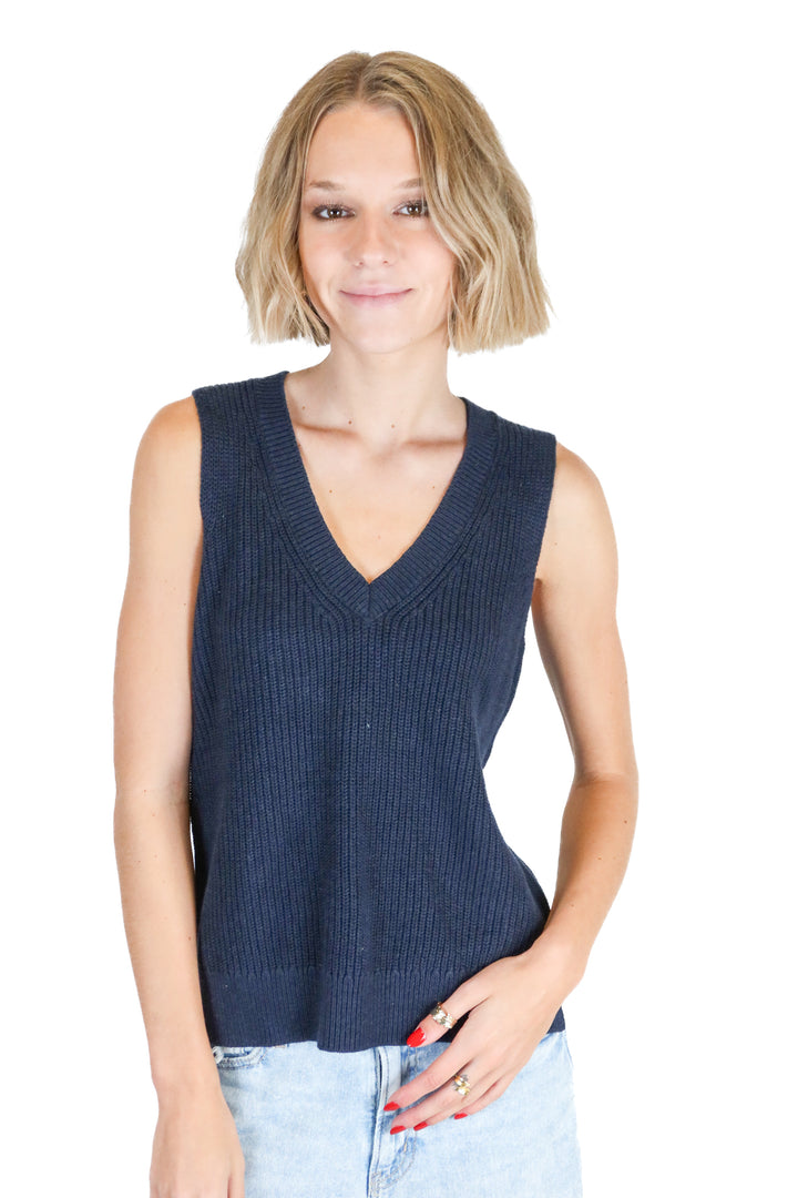 Seasalt Cornwall Navy Knitted Sweater Vest NWT (4; retail $75)