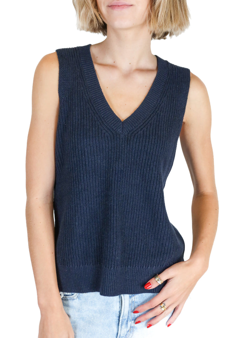 Seasalt Cornwall Navy Knitted Sweater Vest NWT (4; retail $75)