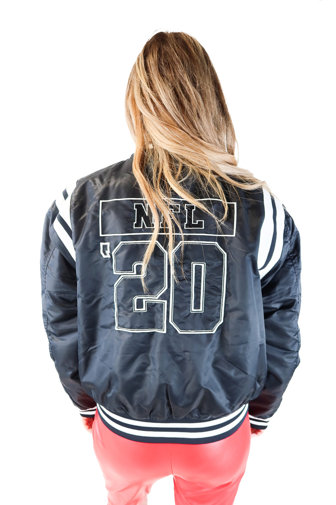 AUCTION wear by erin andrews black kittle jacket (XL)-ends 5/20 at 8 pm CT