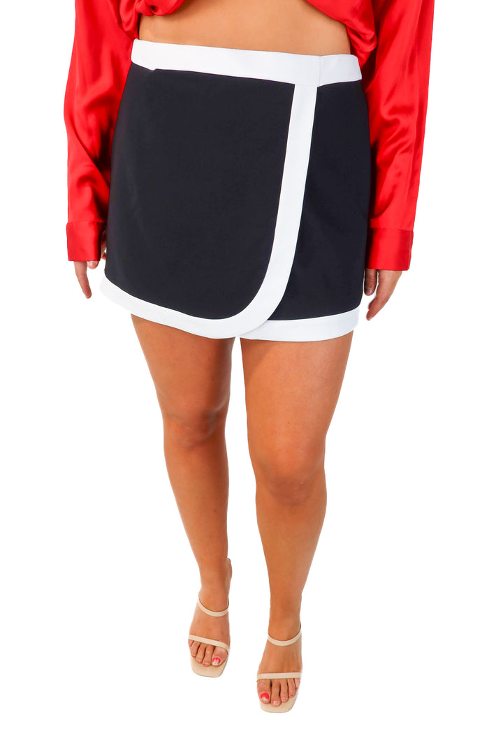 amanda uprichard black/white skort (L; retail $185)