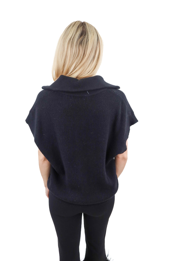 DISSH black cable knit sleeveless sweater (S)