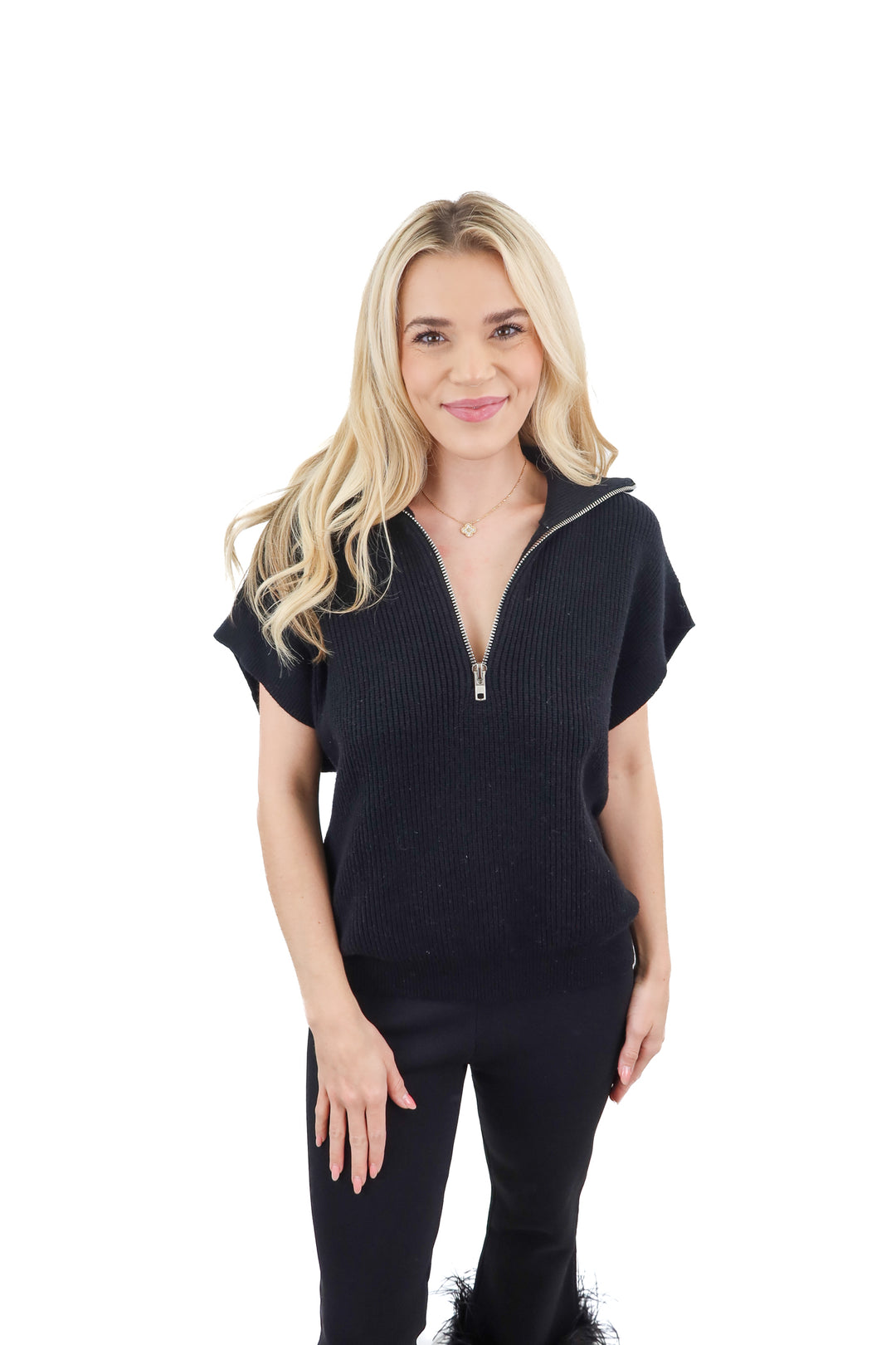 DISSH black cable knit sleeveless sweater (S)