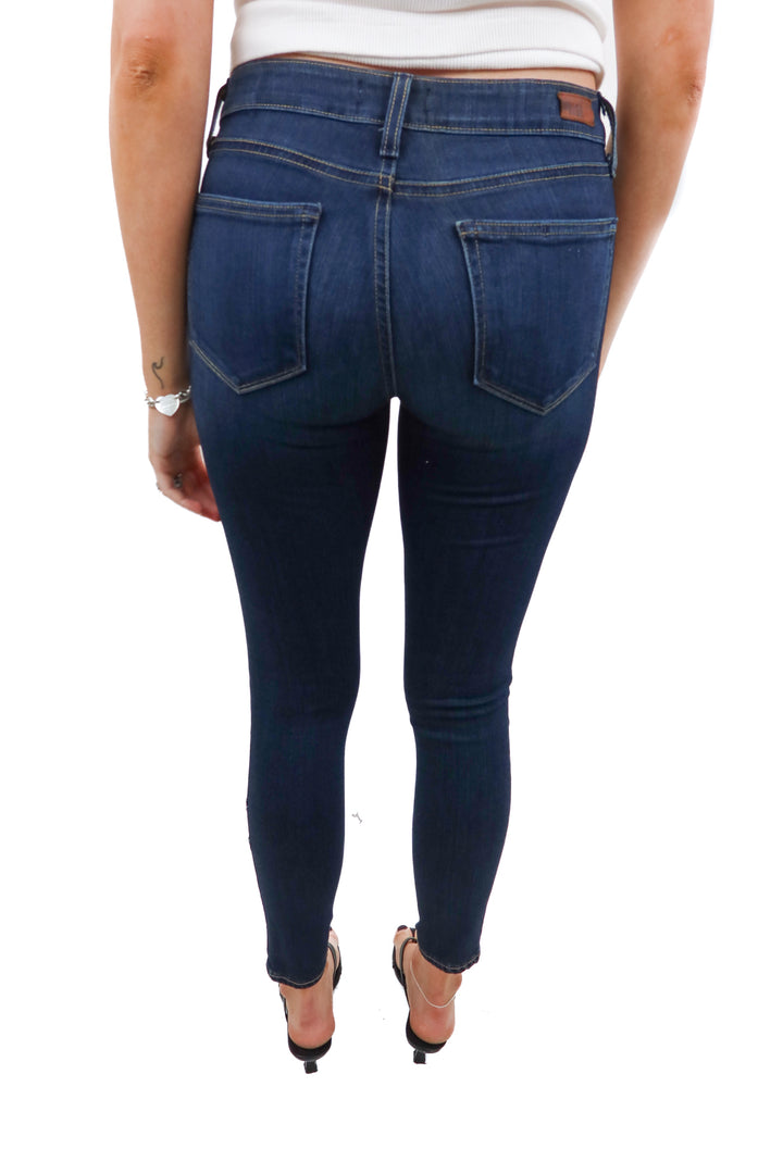 paige dark wash with light stitching skinny jeans (27)