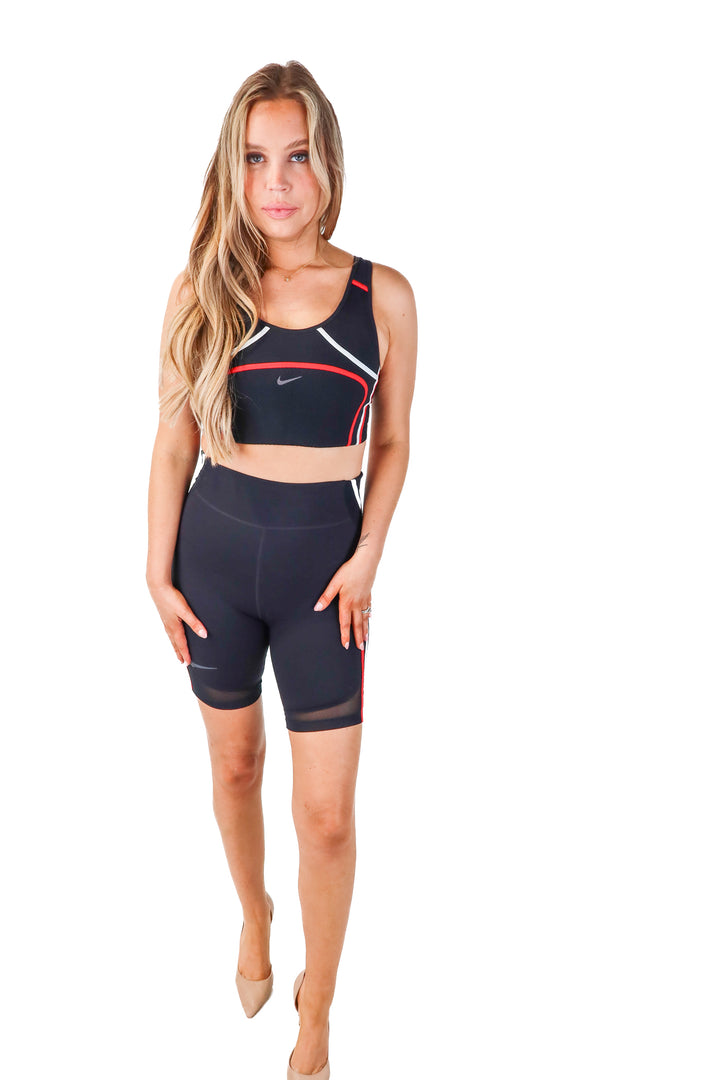 nike black/red/white active set NWT (m)