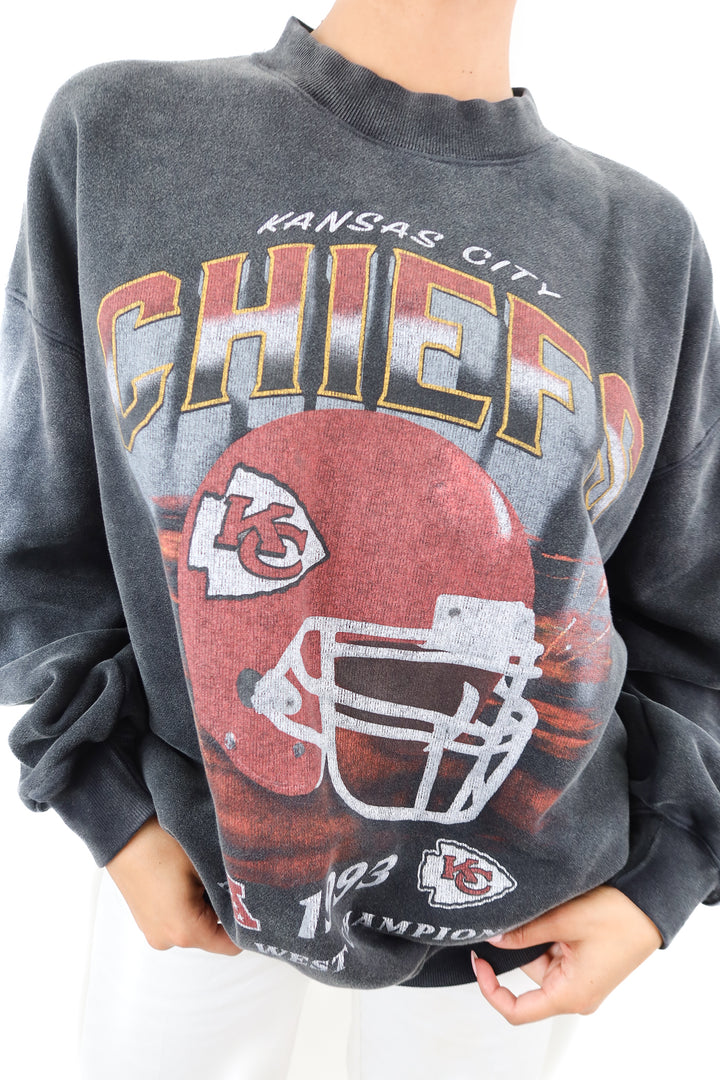 Abercrombie & Fitch black Kansas City chiefs sweatshirt (L)