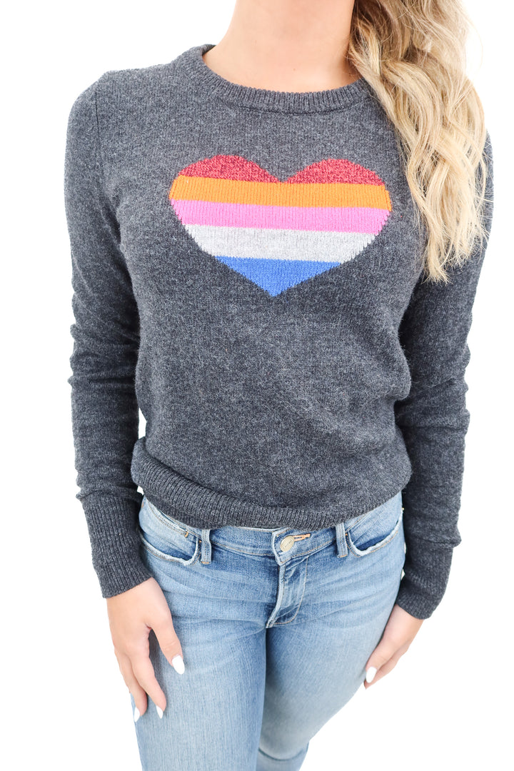 gap heart crewneck sweater (s; retail $35)