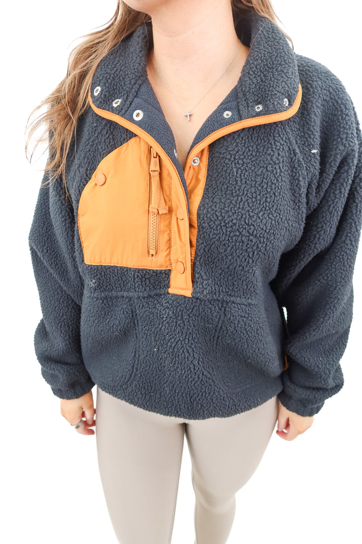 free people black sherpa pullover (s; retail $98)