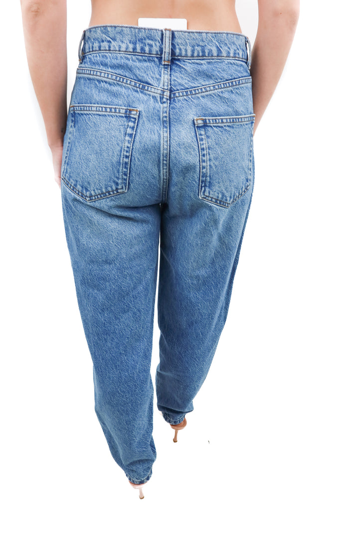 reformation jeans medium wash (26; retail $178)