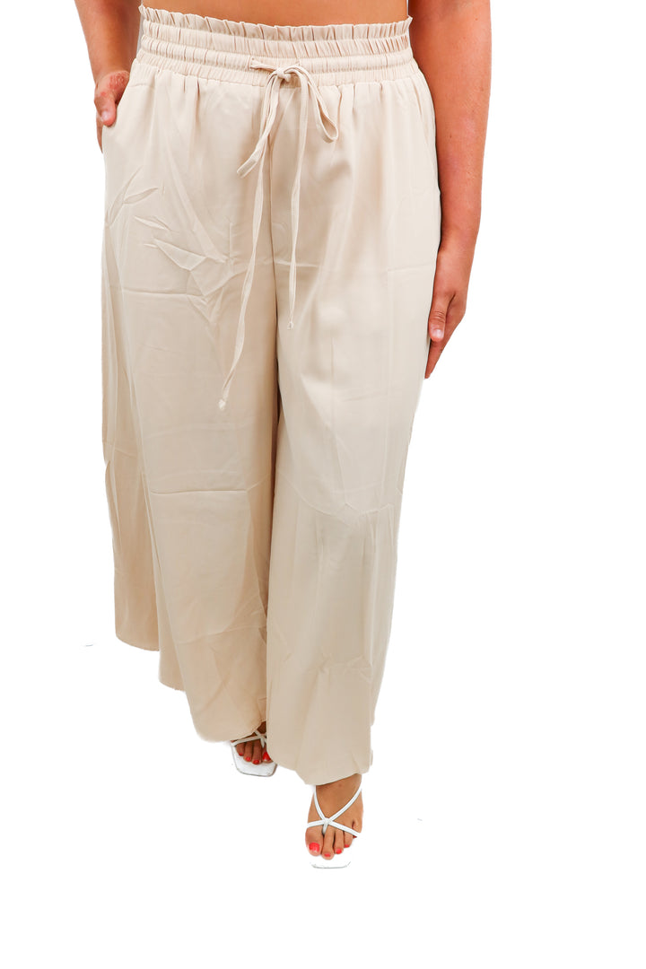 btfbm blush wide leg pants NWT (m)