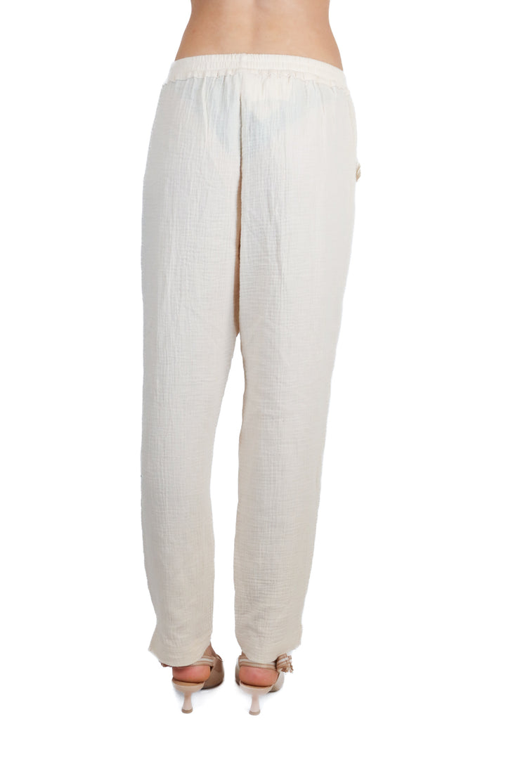 Barefoot Dreams Cream Cropped Pants NWT (XS; retails for $98)