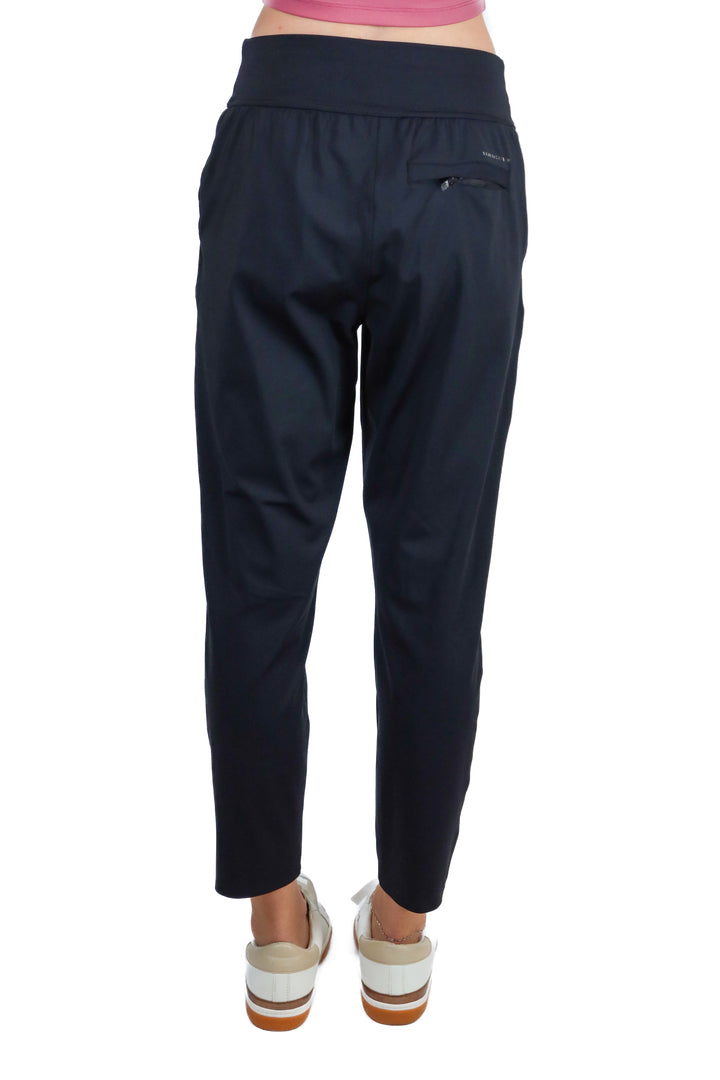 Travis Mathew Black Athletic Capri Pants (XS; retail $129.95)