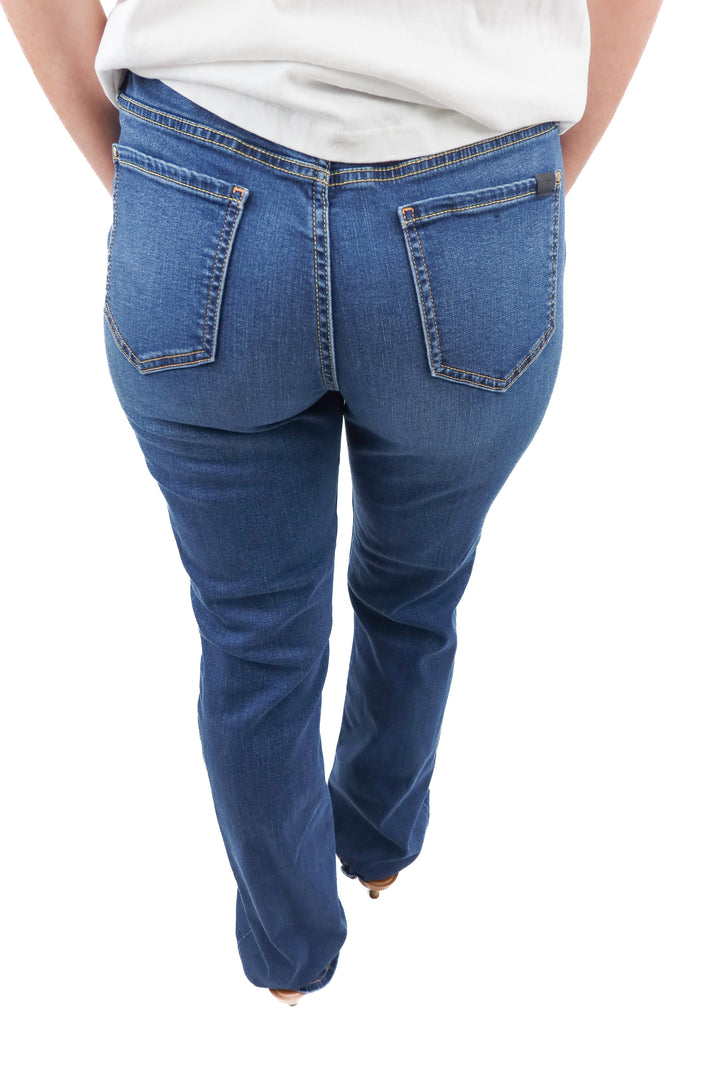 jen7 by 7forallmankind darkwash slim bootcut (8; retail $99)