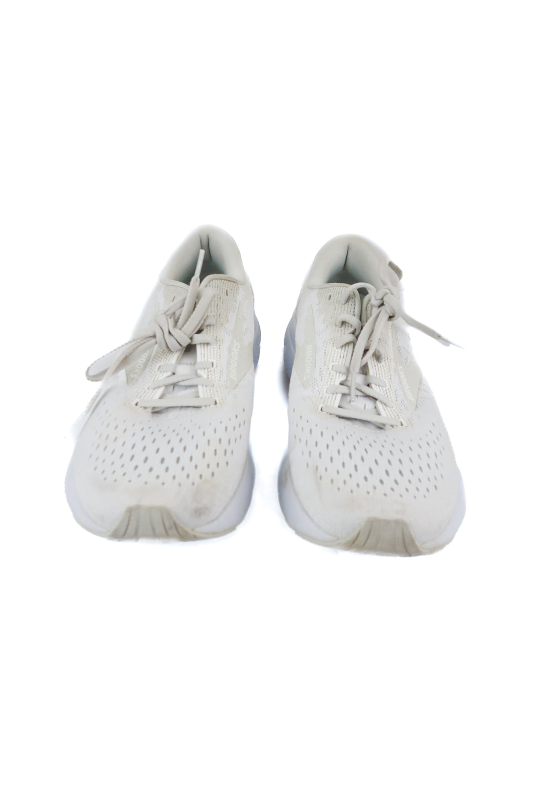 Brooks white athletic shoes (11)