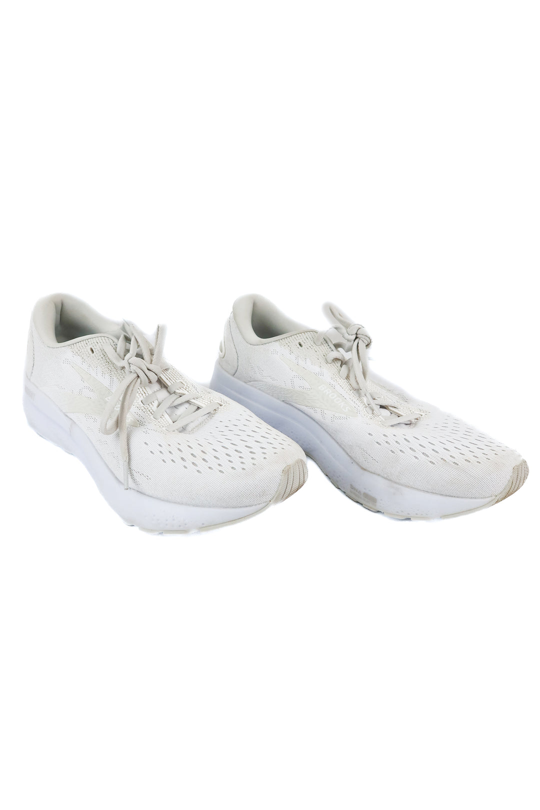 Brooks white athletic shoes (11)
