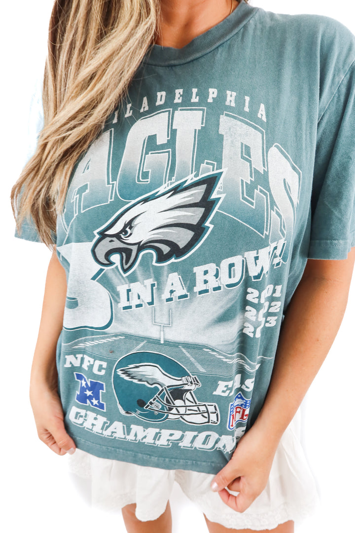abercrombie & fitch philadelphia eagles tee (M; retail $50)