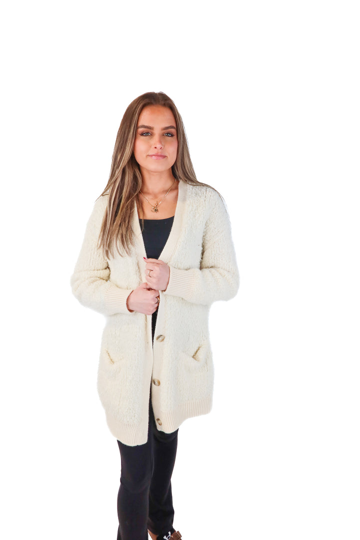 Vince cream thick fuzzy cardigan (s)