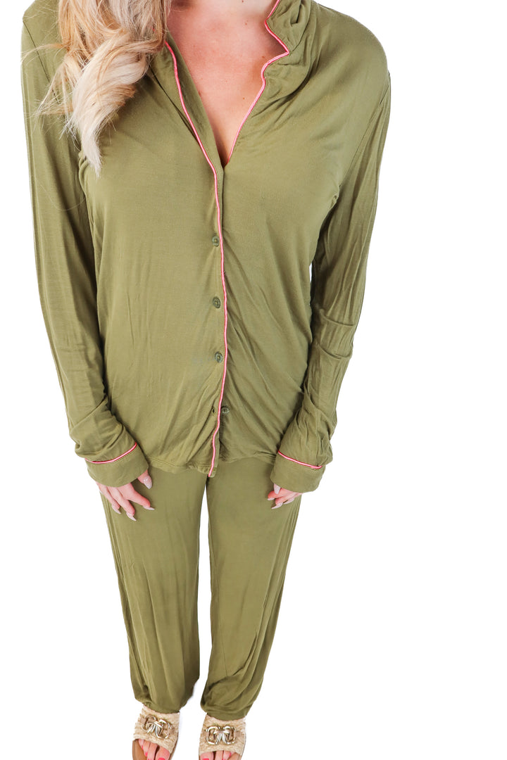 Nordstrom green/pink pj set (s)