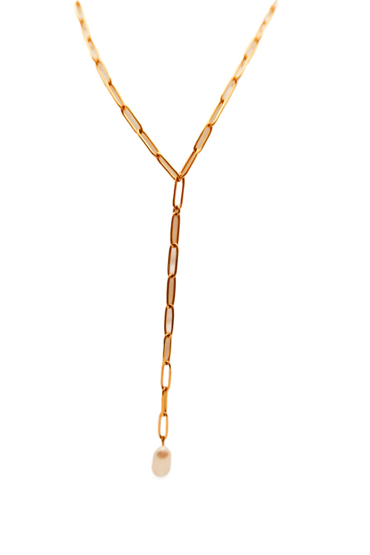 Gold chain necklace with pearl