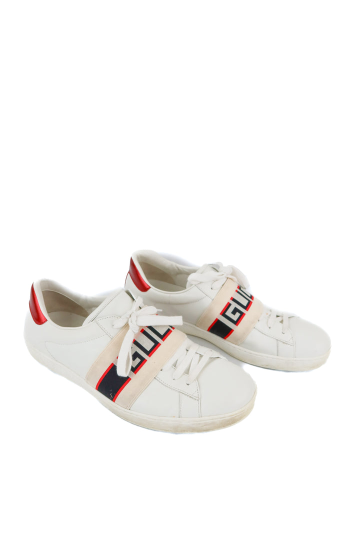 Mens Gucci sneakers (9; retail $1,020)