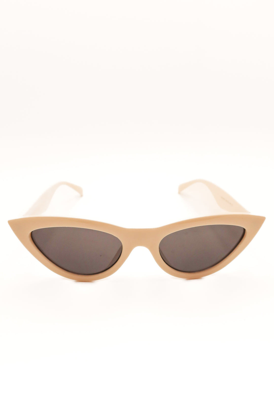 Madewell white cat eye sunglasses (retail $75)