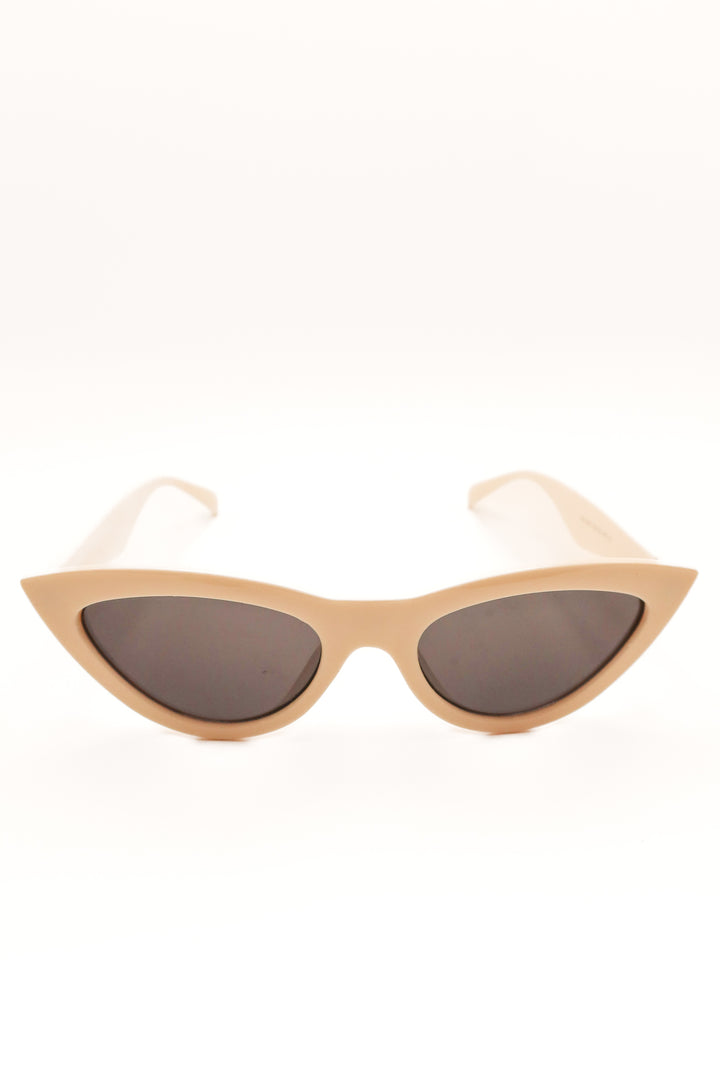 Madewell white cat eye sunglasses (retail $75)