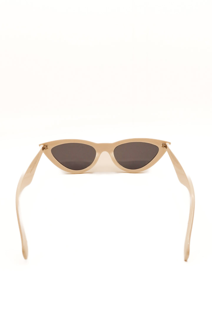 Madewell white cat eye sunglasses (retail $75)