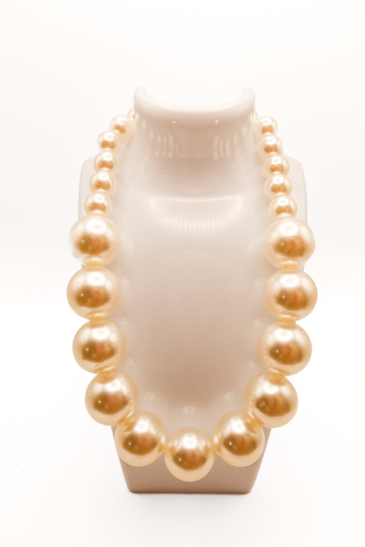 Zara large pearl necklace