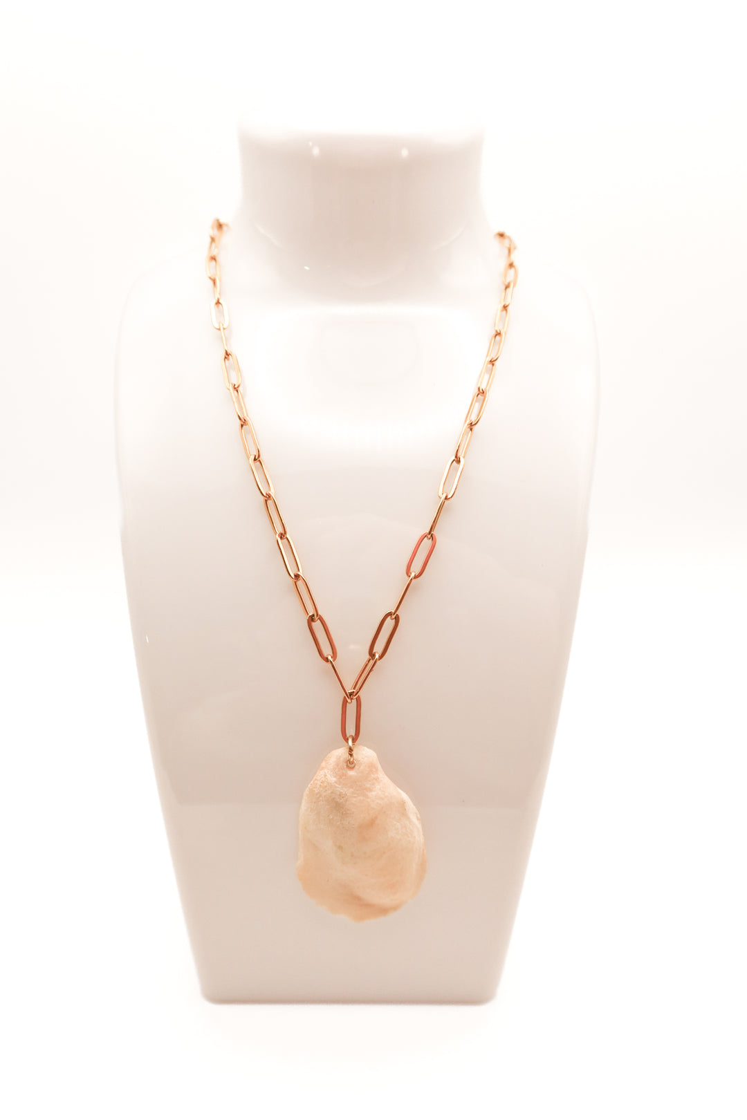 Gold chain with seashell necklace