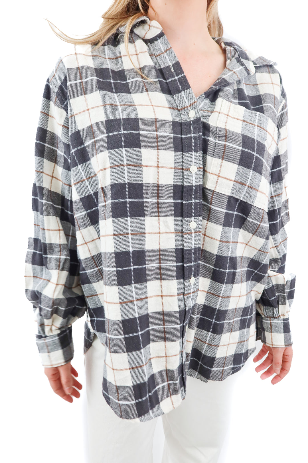 aerie grey checkered flannel button up shirt (S; retail $54.95)
