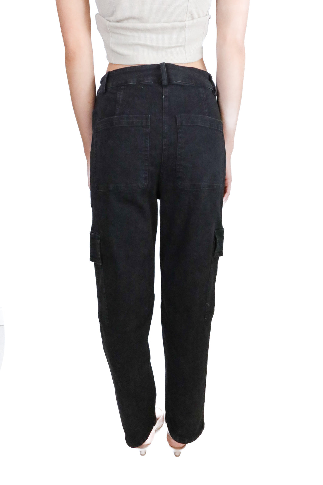 skies are blue black cargo straight leg jeans (xs; retail $89)