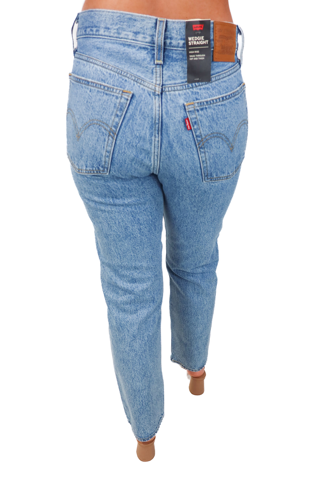 Levi’s wedgie straight light wash jeans NWT (27)