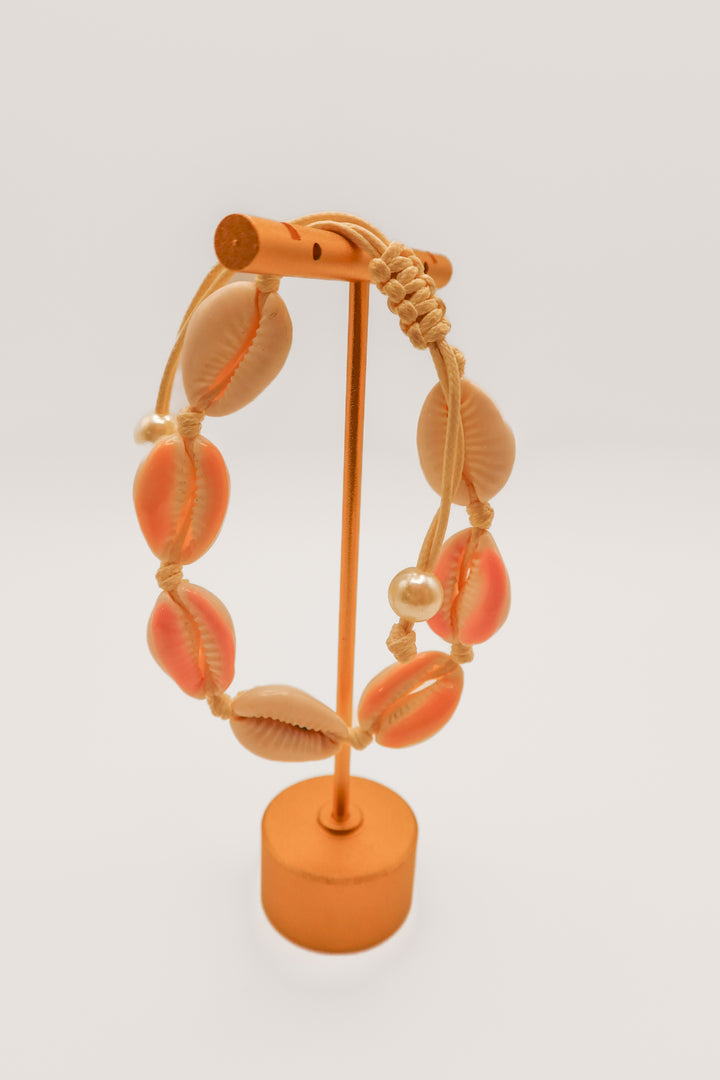 Cream & Pink Seashell bracelet
