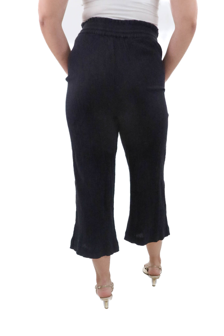 change of scenery black crepe pants (m/l; retail $148)