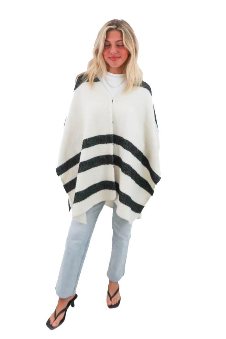 alice + olivia black and white shaw (s; retail $595)