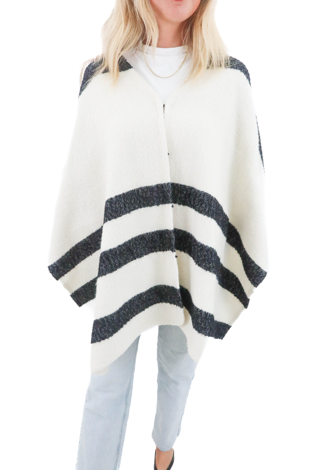 alice + olivia black and white shaw (s; retail $595)