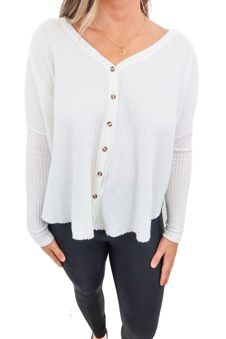 out from under white waffle knit top (XS)*