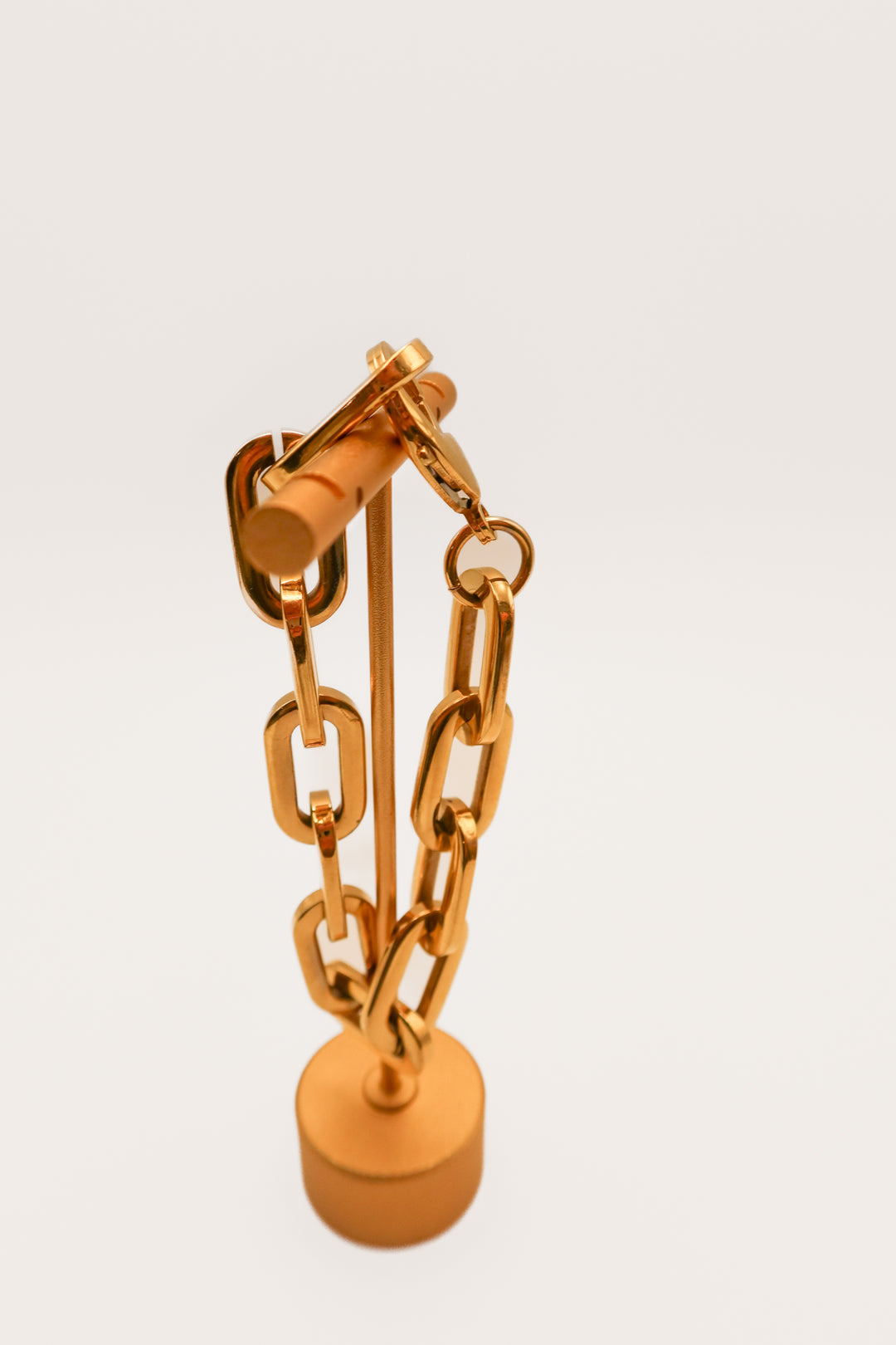Chunky gold chain bracelet