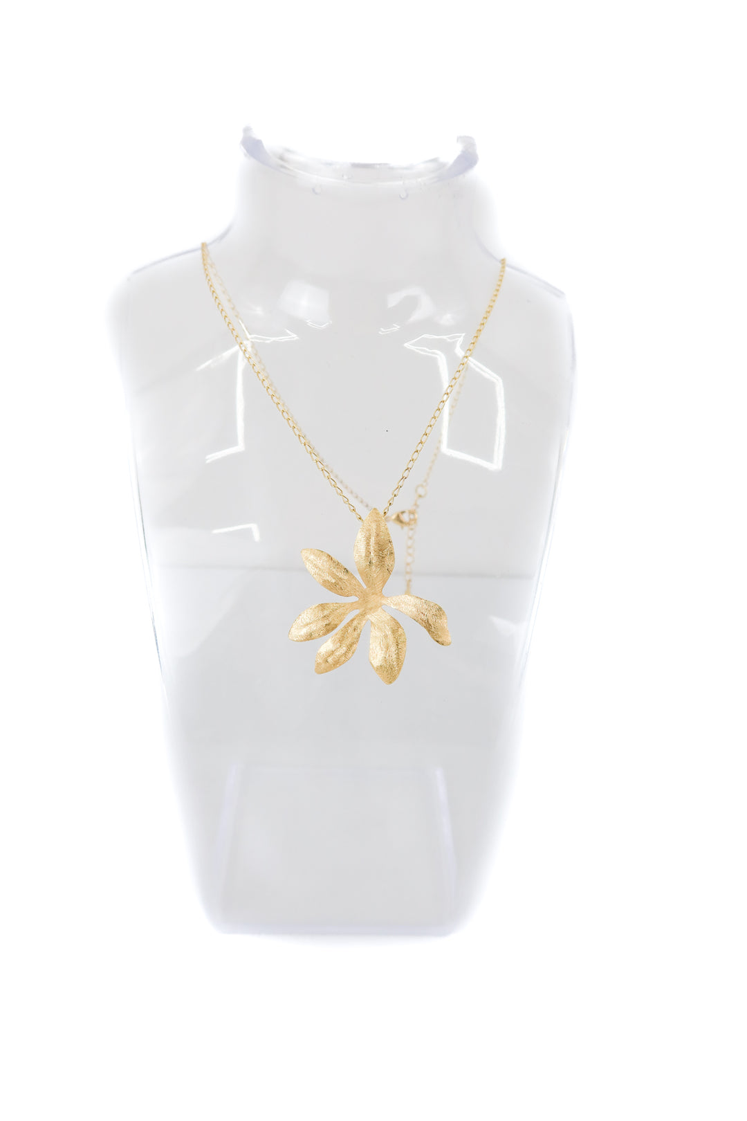 gold hammered floral necklace
