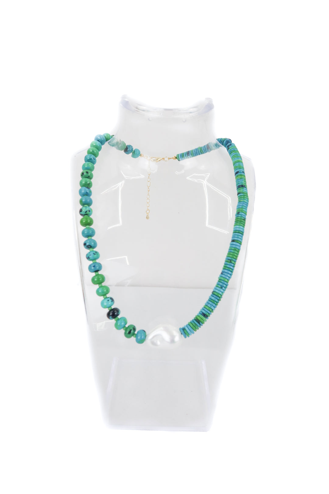 blue beaded/pearl necklace