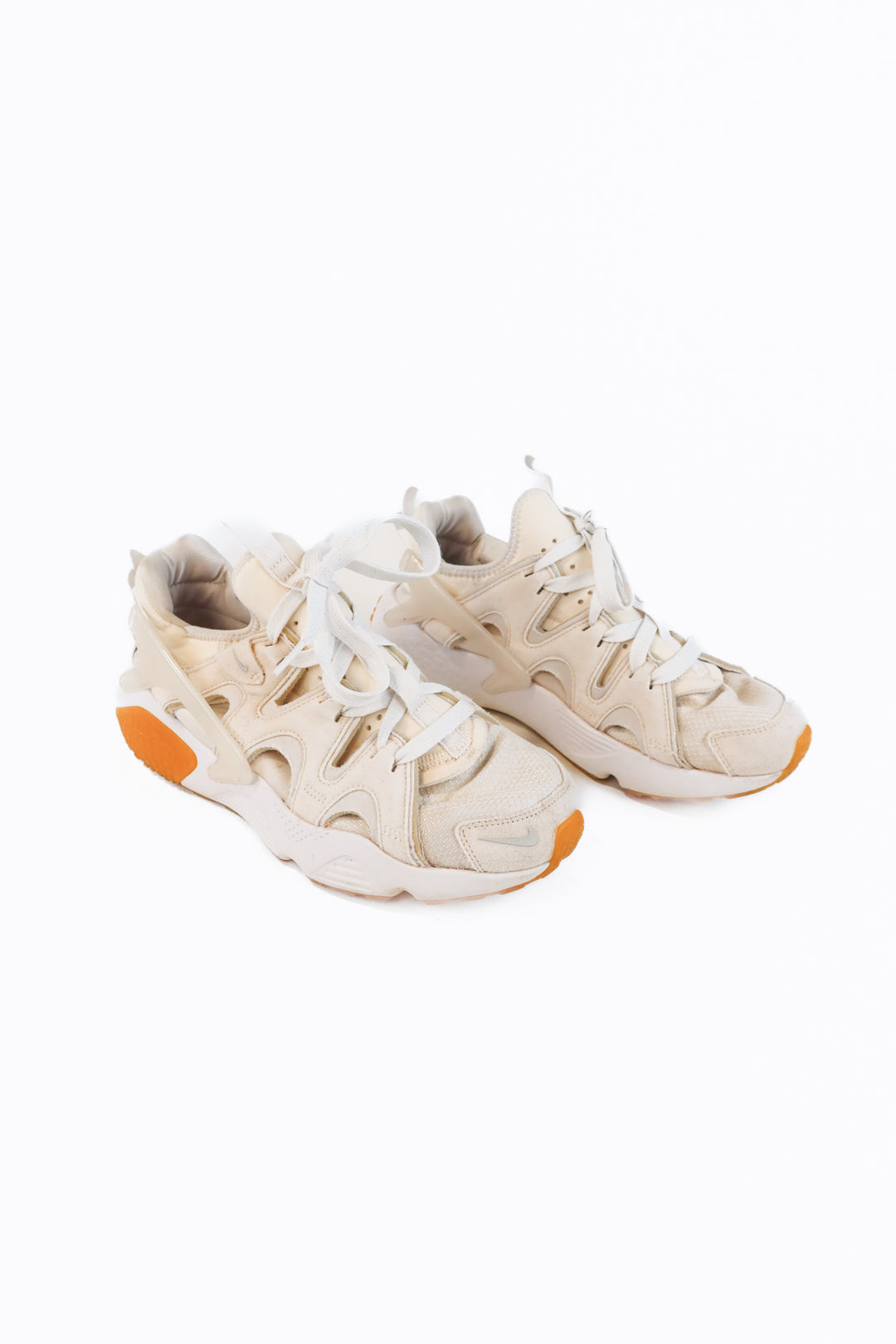 Nike air max cream sneakers (9.5)