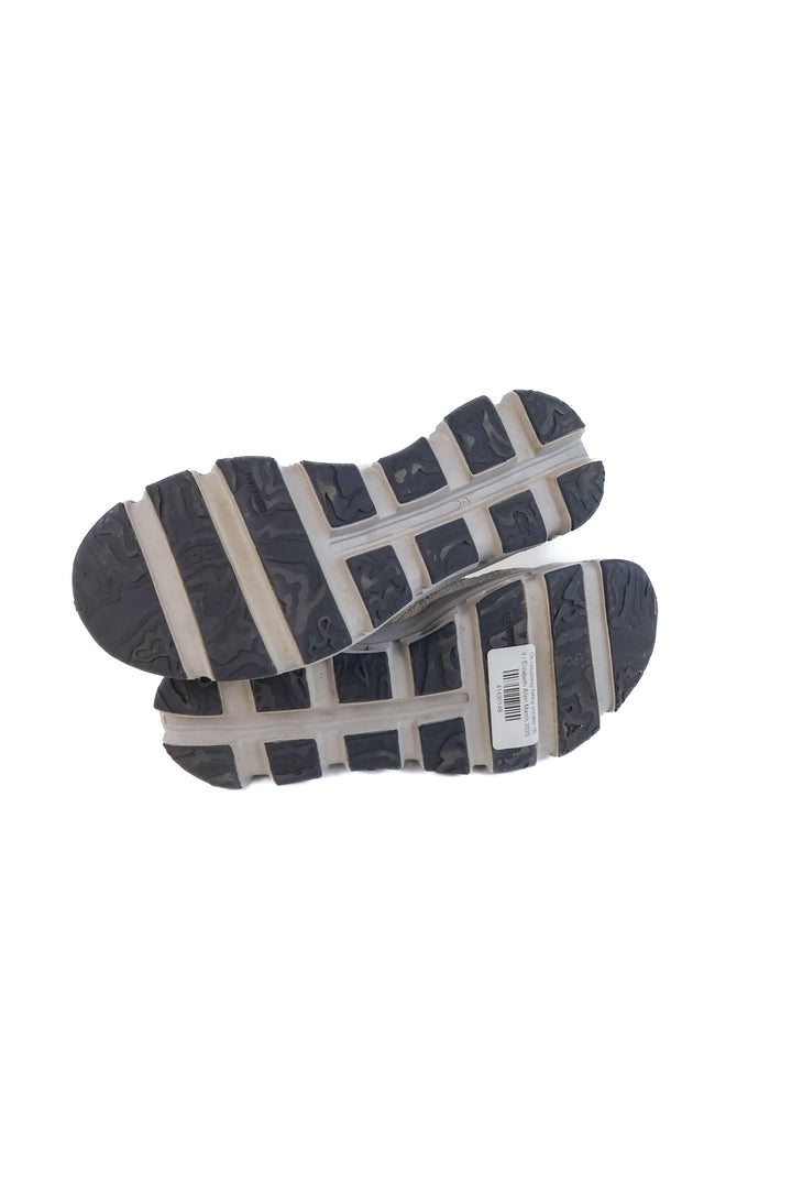 On cloudaway hiking sneaker (9)