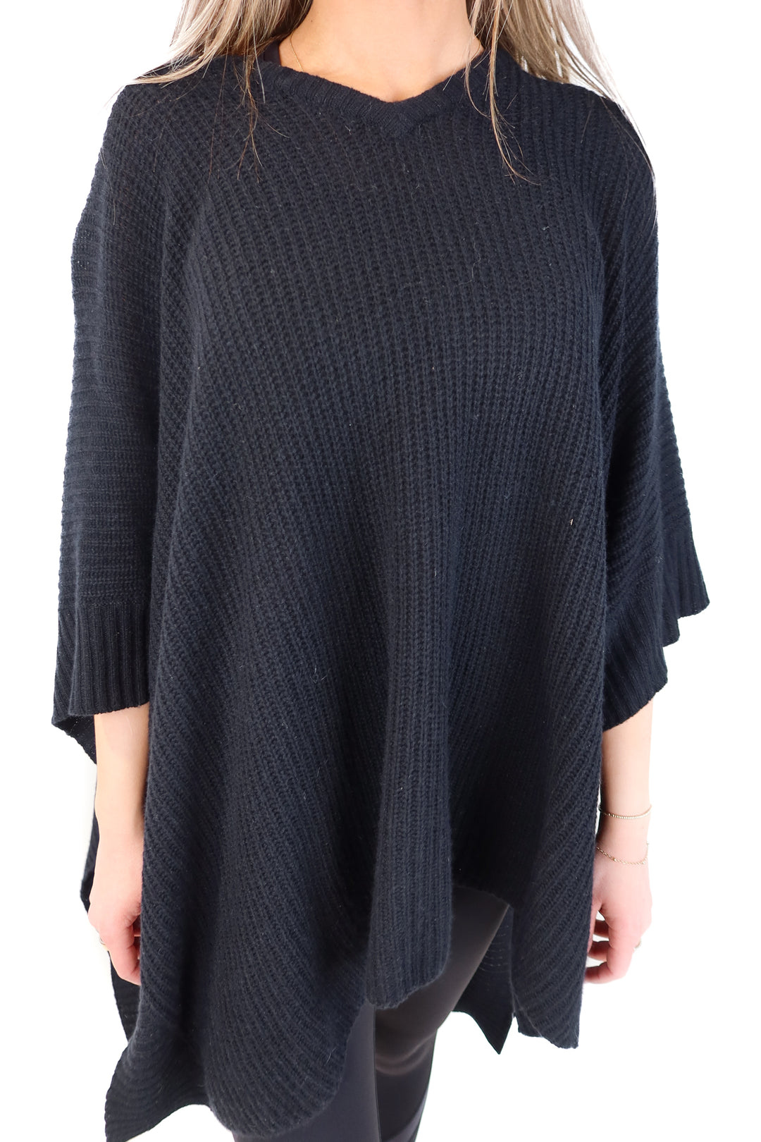 Halogen black knot shawl (o/s)