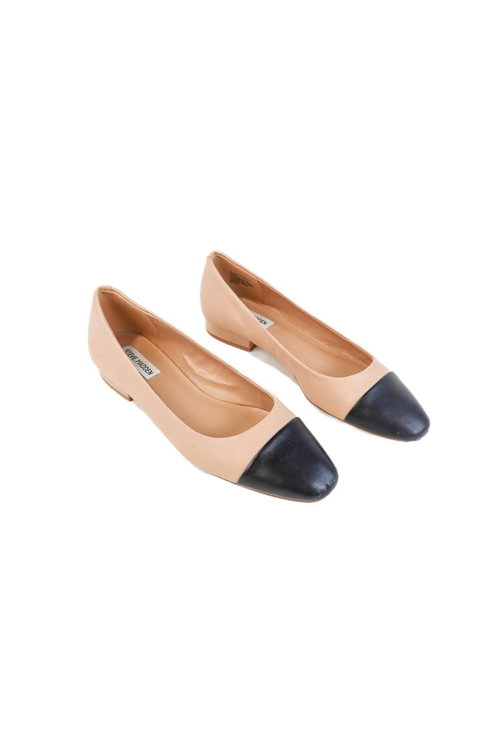 Steve Madden Leather Cap Toe Ballet Flats (10; retail $79.99)