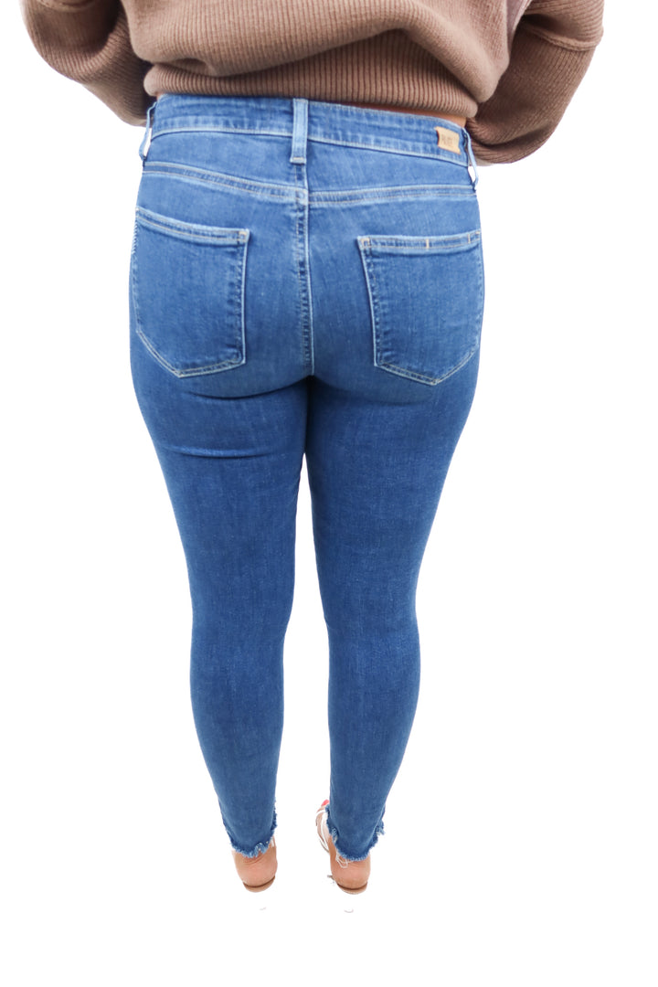 paige medium wash raw hem skinny jeans (28)