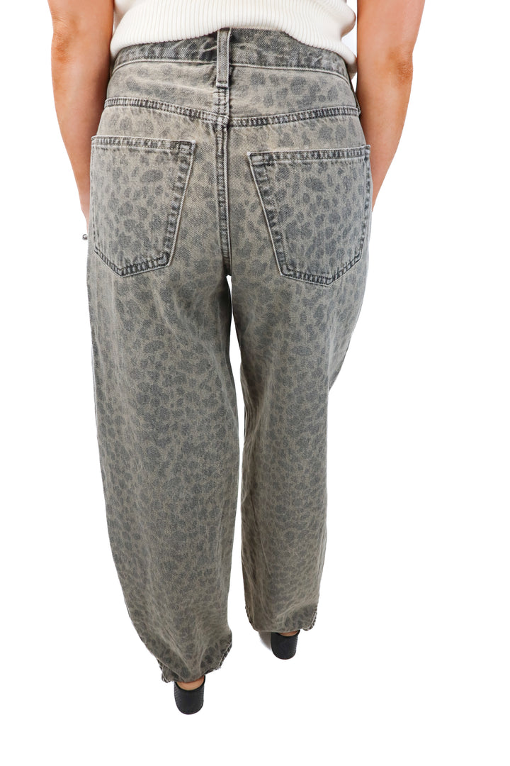 universal threads leopard print jeans (4)
