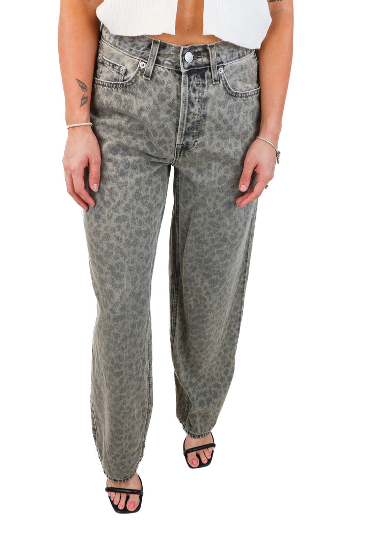 universal threads leopard print jeans (4)