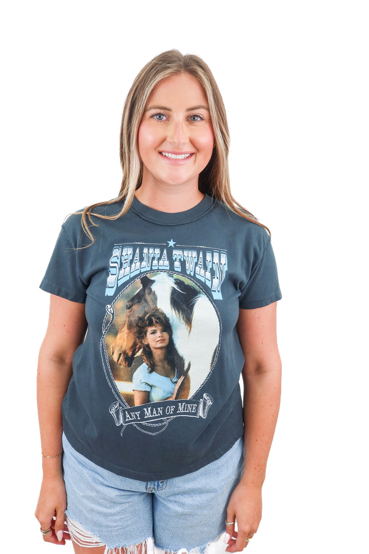 daydreamer shania twain graphic tee (m)