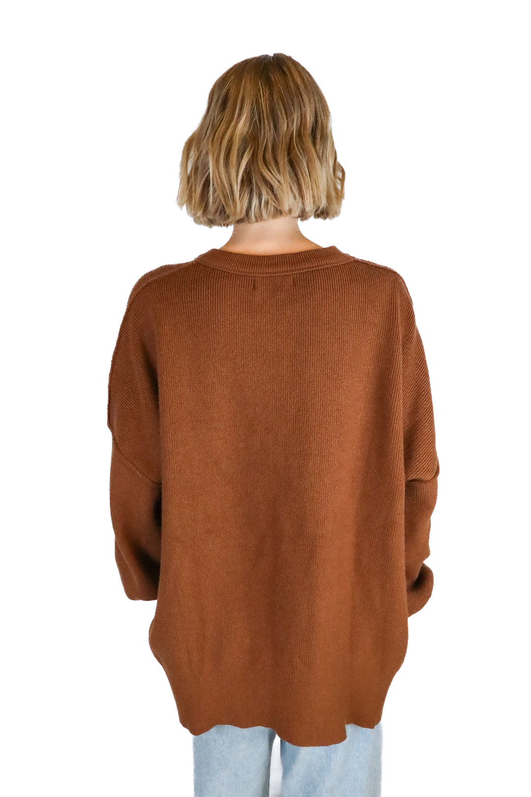 Illusory brown oversized sweater (M)
