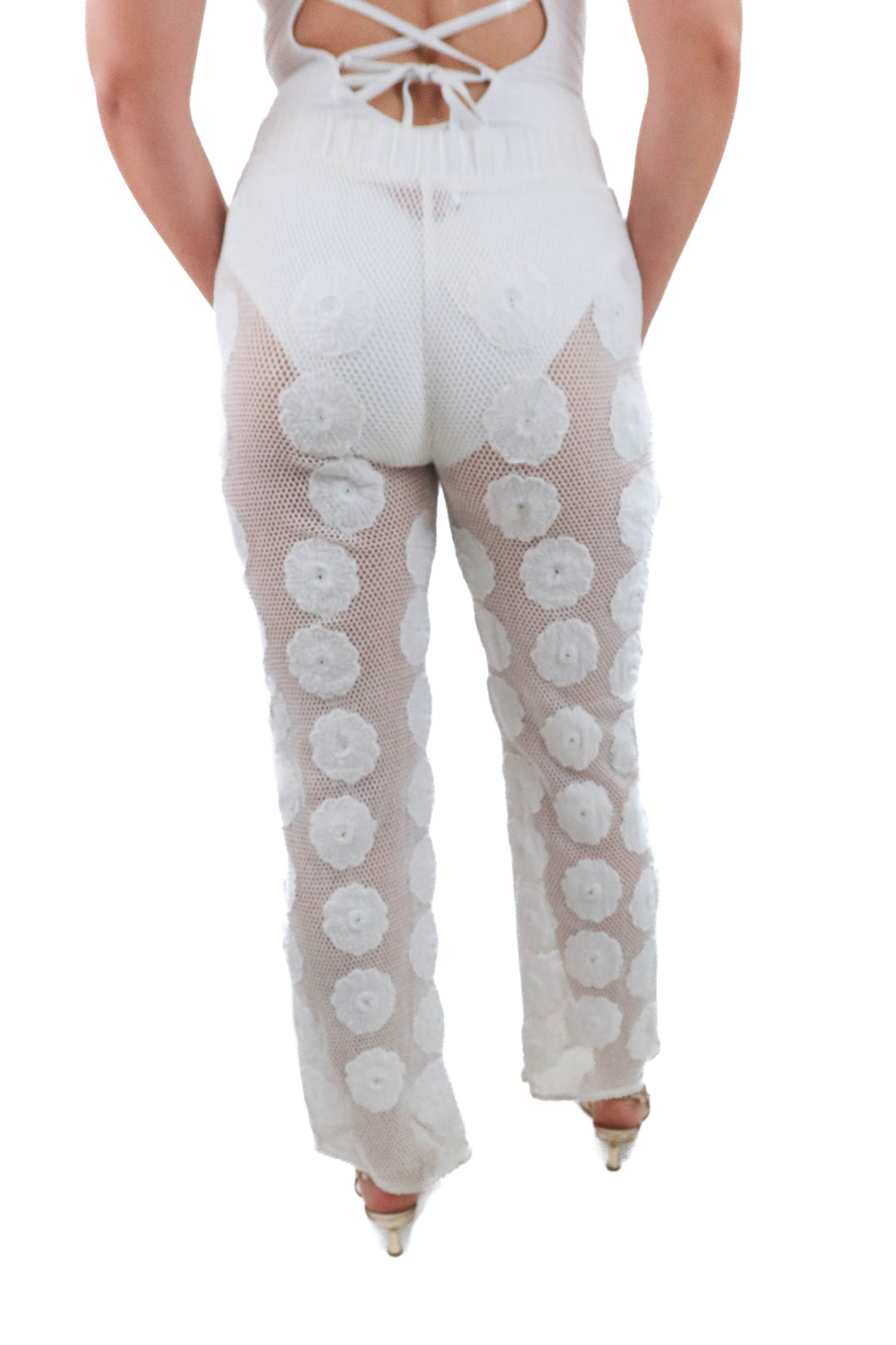 show me your mumu white crochet pant (m; retail $145)