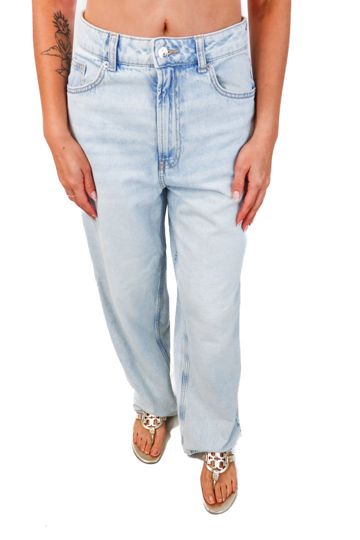 divided light wash wide leg jeans (6)